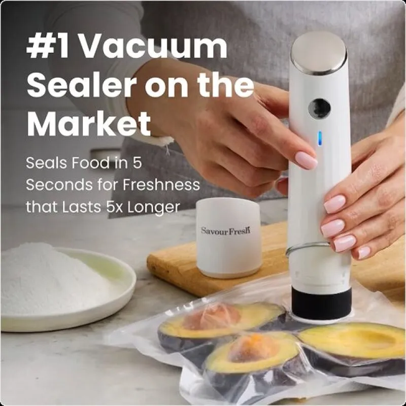 SavourFresh vacuum sealer with bags